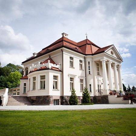 Palac Tlokinia Hotel Kaliszki Exterior foto