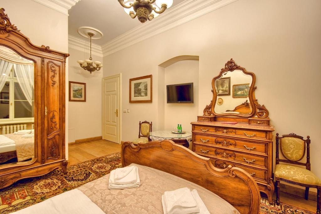 Palac Tlokinia Hotel Kaliszki Quarto foto